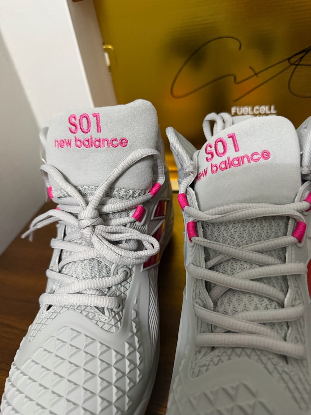 New Balance FuelCell Ohtani 1 Cleats Mother’s Day 7.5 wide - Picture 6 of 9